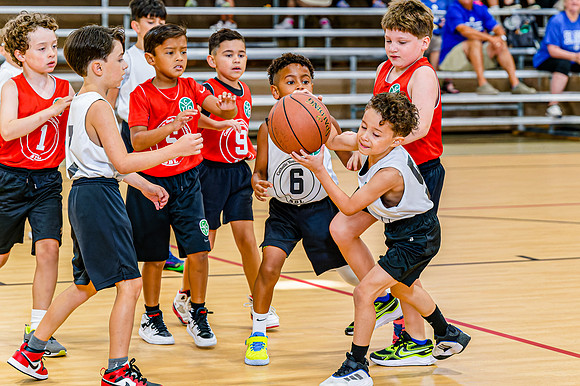 Lions_Summer_Bball_Tiny_Playoff_Game1-19